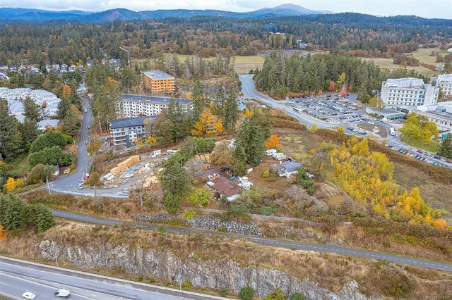 5 of 27 - 5 Erskine Lane, View Royal, BC