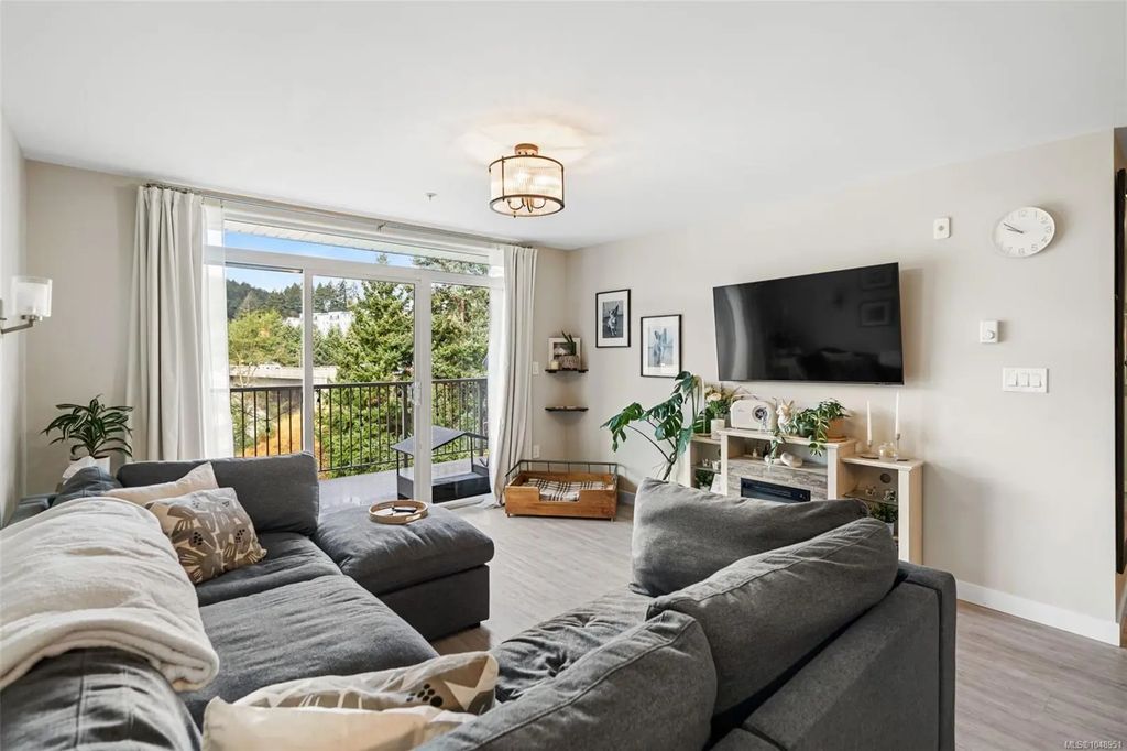 110 Presley Pl 311, View Royal