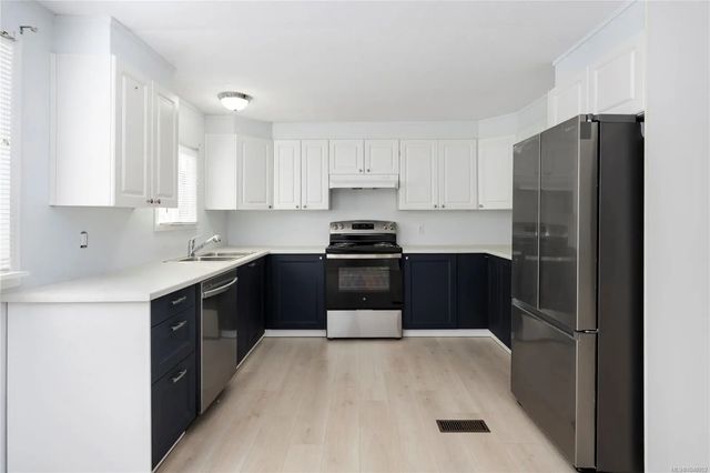2 of 18 - 5854 Turner Rd 63, Nanaimo, BC