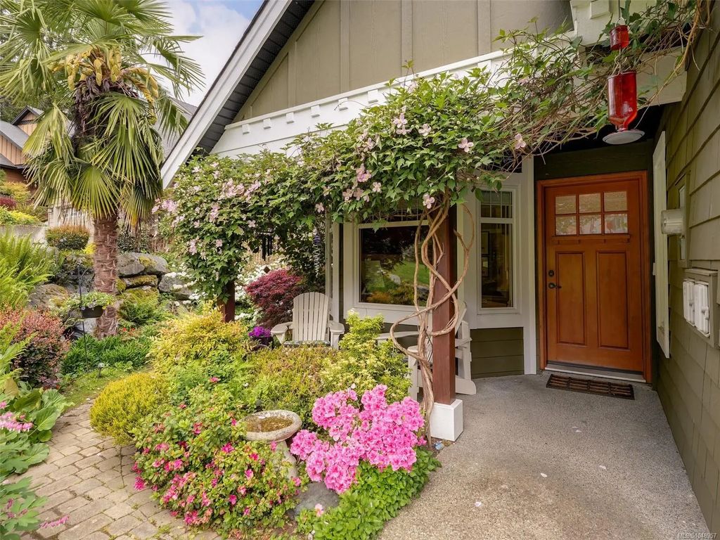 19 Carly Lane, View Royal