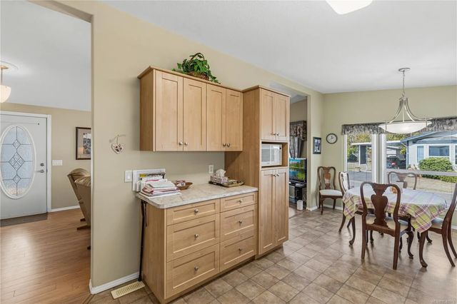 5 of 23 - 386 Craig St 16, Parksville, BC
