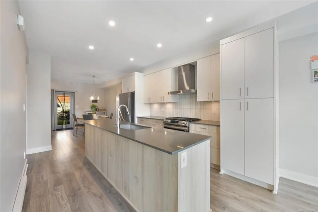 2 of 31 - 1424 Atlas Dr, Langford, BC