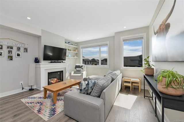 3 of 31 - 1424 Atlas Dr, Langford, BC