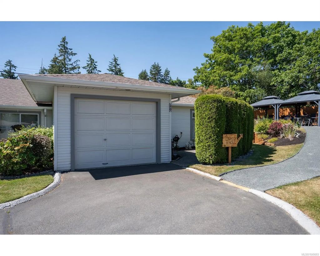 450 Bay Ave 20, Parksville