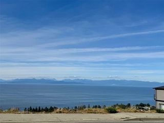 5320 Dewar Rd, Nanaimo