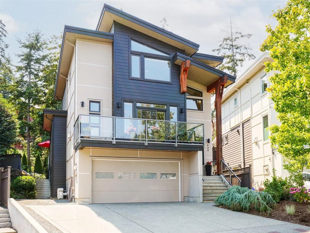 488 Regency Pl, Colwood