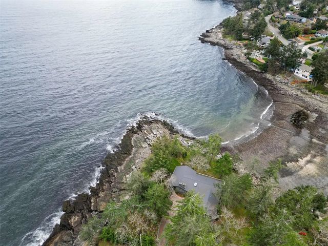 4 of 40 - 3610 Outrigger Rd, Nanoose Bay, BC