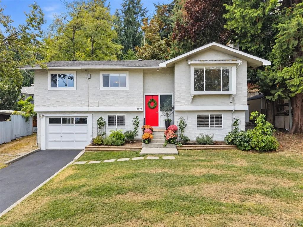3272 Haida Dr, Colwood