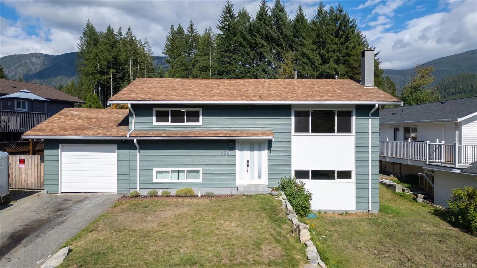 1049012, Residential, 435 Cedar Cres, Gold River, BC, , , V0P 1G0