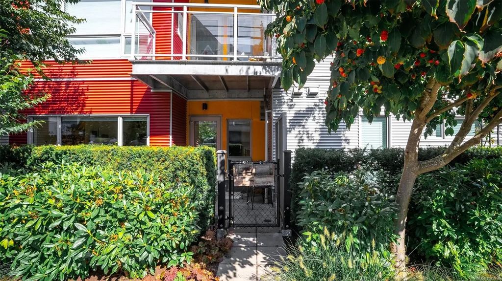 785 Tyee Rd 103, Victoria