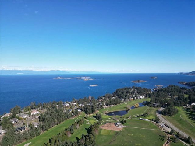 2 of 49 - 3554 Collingwood Dr, Nanoose Bay, BC