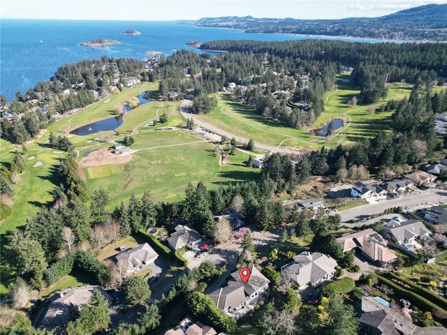 4 of 49 - 3554 Collingwood Dr, Nanoose Bay, BC