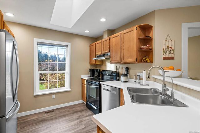 3 of 58 - 1605 Sharon Pl, French Creek, BC