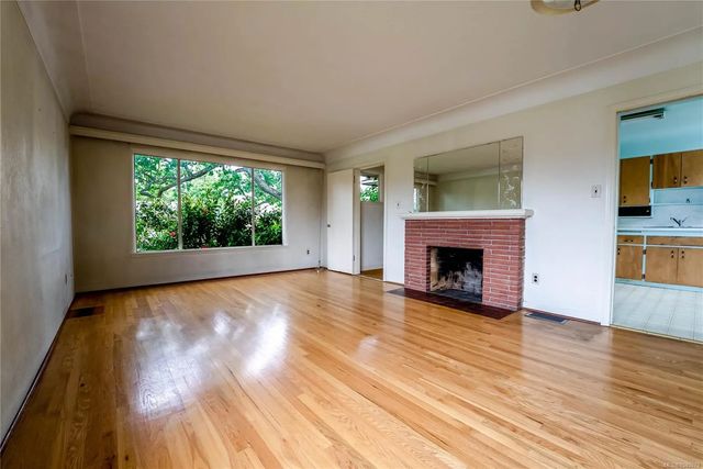 5 of 39 - 1673 North Dairy Rd, Saanich, BC