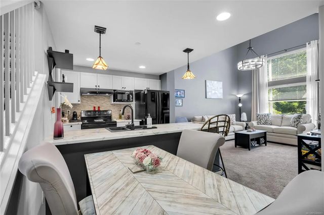 4 of 49 - 2823 Jacklin Rd 405, Langford, BC