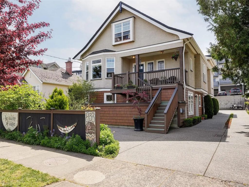 833 Princess Ave 4, Victoria