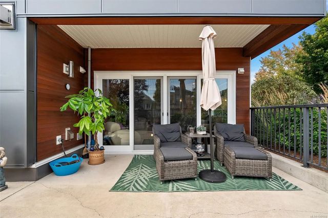 3 of 29 - 2447 Henry Ave 101, Sidney, BC