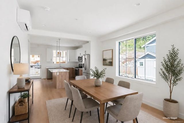 3 of 20 - 3439 Trumpeter St 6, Colwood, BC