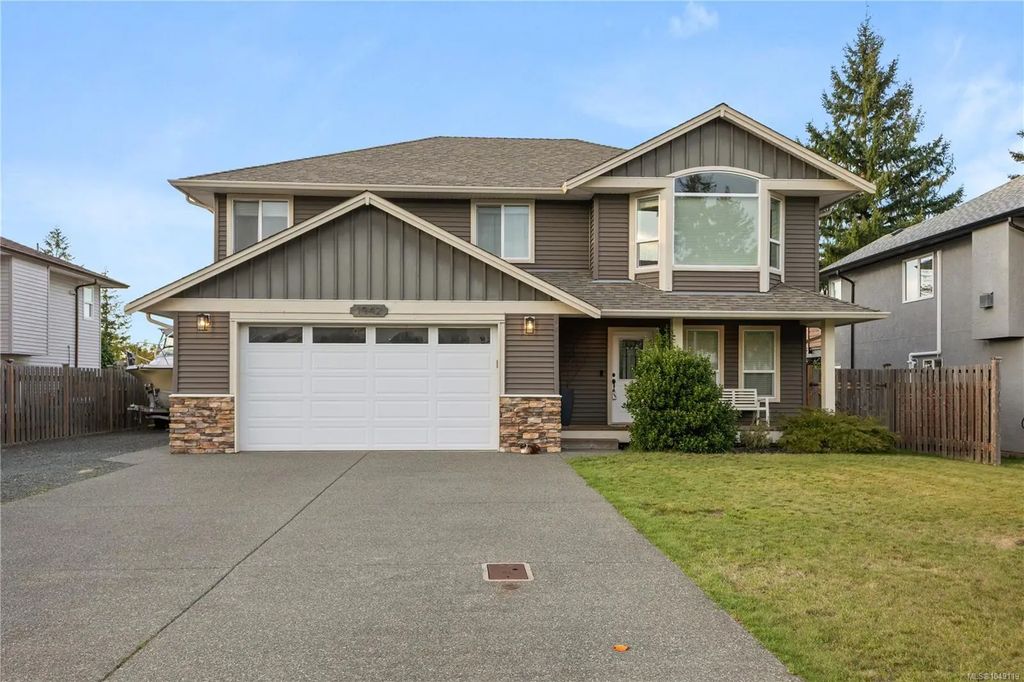 1942 Bear Pl, Campbell River