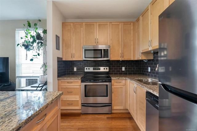 4 of 20 - 608 Fairway Ave 302, Langford, BC