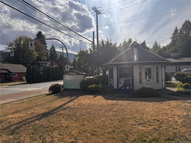 4 of 23 - 149 Cowichan Lake Rd, Lake Cowichan, BC