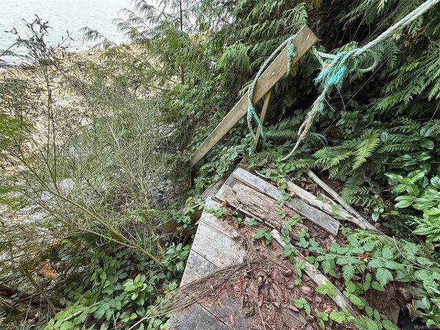5 of 20 - 221 Isabella Point Rd, Salt Spring, BC
