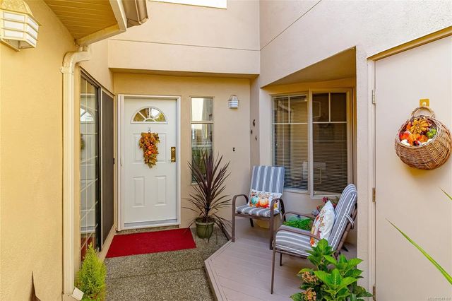 3 of 27 - 909 Admirals Rd 46, Esquimalt, BC