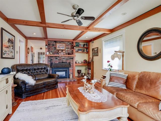 4 of 37 - 1167 Goldstream Ave, Langford, BC