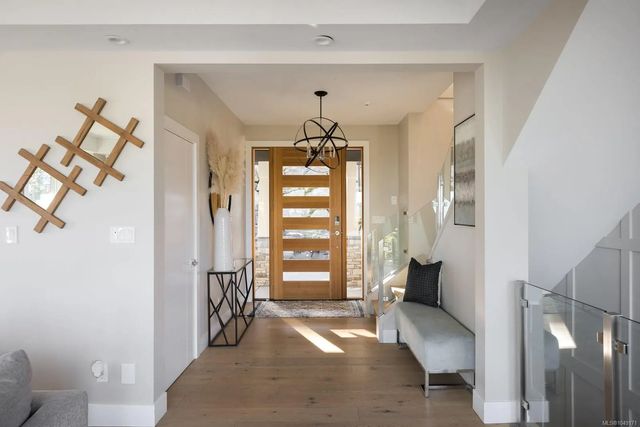 2 of 32 - 1414 Grand Forest Close, Langford, BC