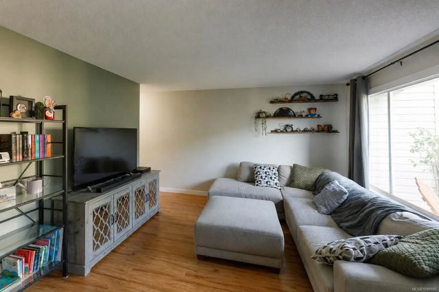 4 of 21 - 1908 Bowen Rd 203, Nanaimo, BC
