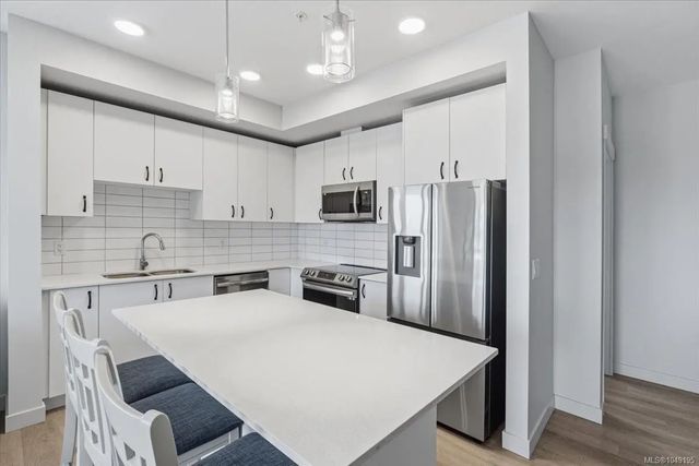 2 of 41 - 120 Jensen Ave W 311, Parksville, BC