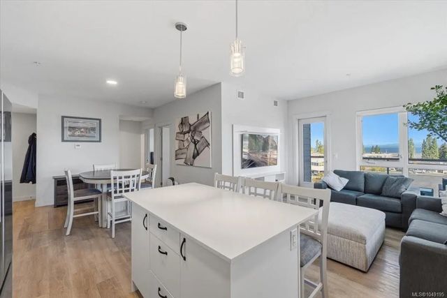 4 of 41 - 120 Jensen Ave W 311, Parksville, BC