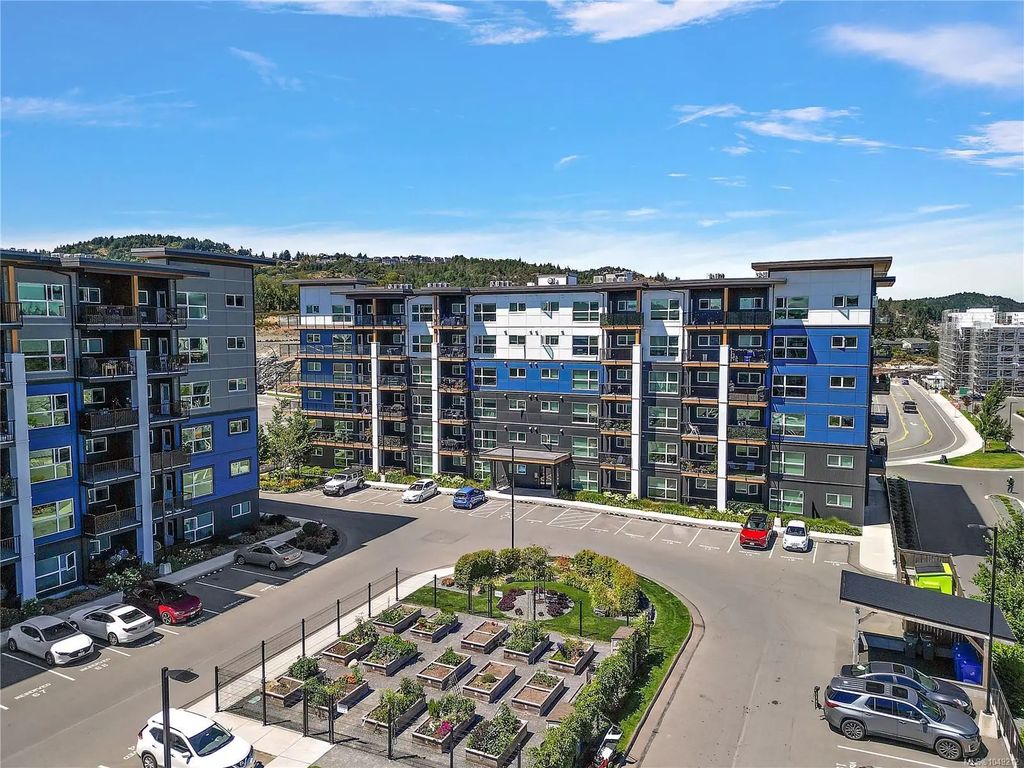 2461 Gateway Rd 412, Langford