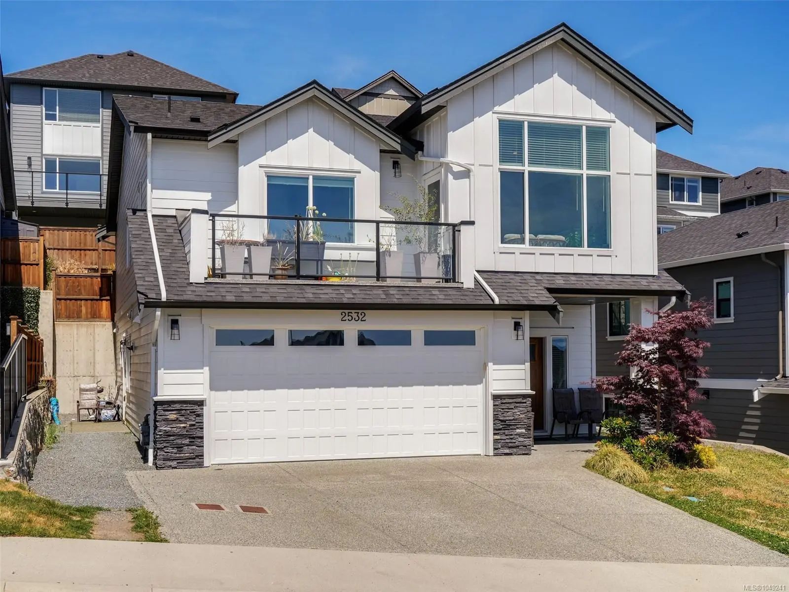 MLS #1049241 for Sale at 2532 Obsidian Pl, in the city of Langford, V9B 5L4