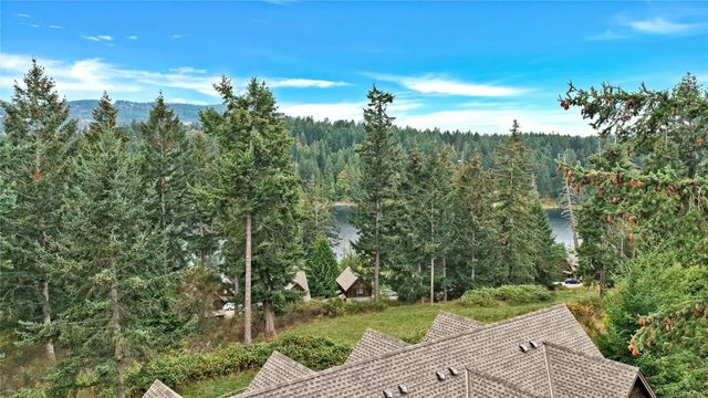 4 of 27 - 315 Robinson Rd 2, Salt Spring, BC
