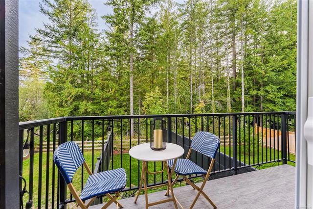 2 of 54 - 600 Ninth St 121, Nanaimo, BC