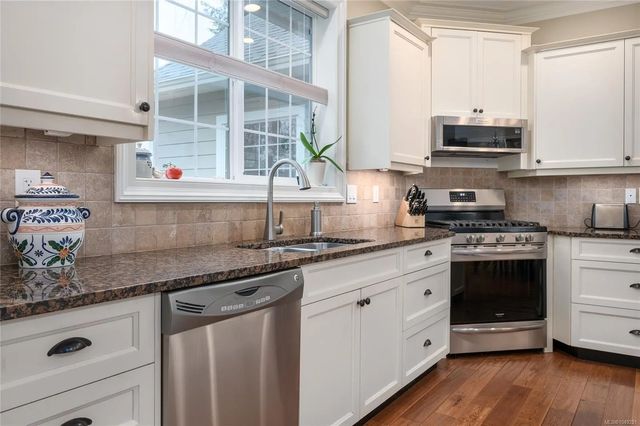 5 of 56 - 3936 Creekside Dr, Bowser, BC
