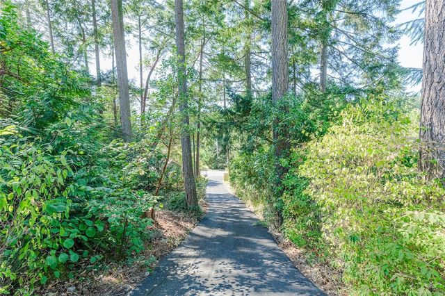 2 of 45 - 1914 Sandover Rd, North Saanich, BC