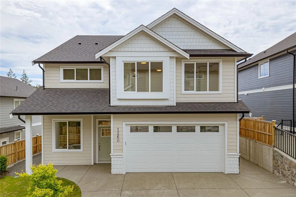 1260 Ashmore Terr, Langford