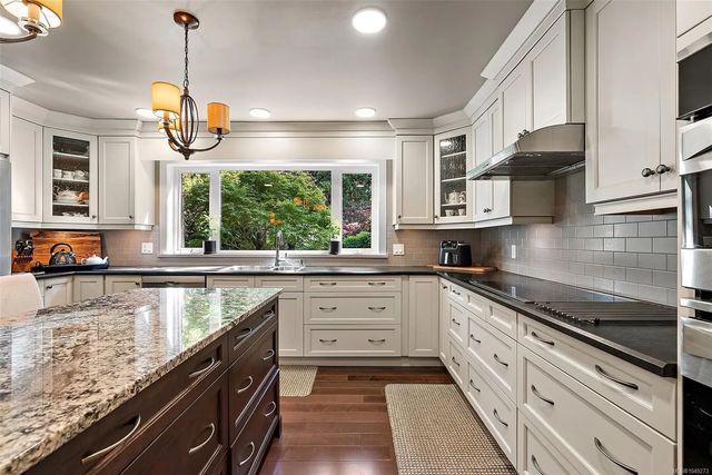3 of 35 - 10936 Boas Rd, North Saanich, BC