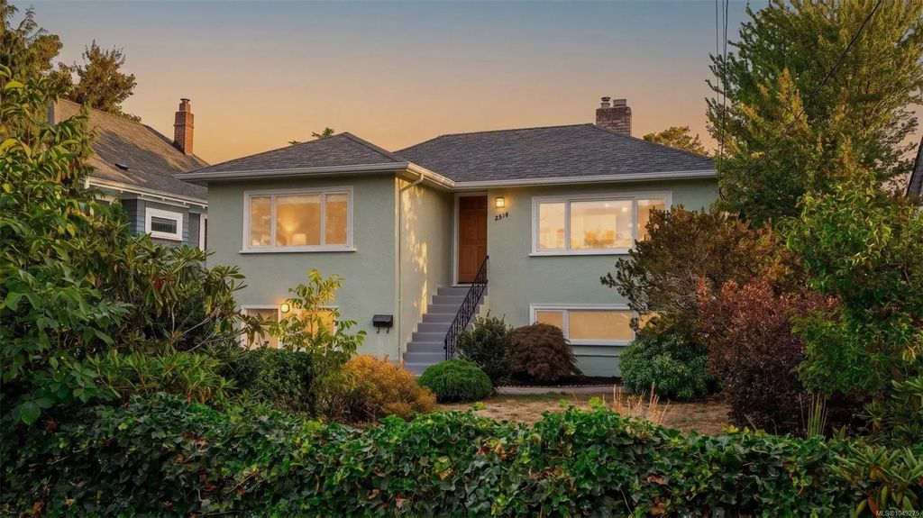 2516 Prior St, Victoria