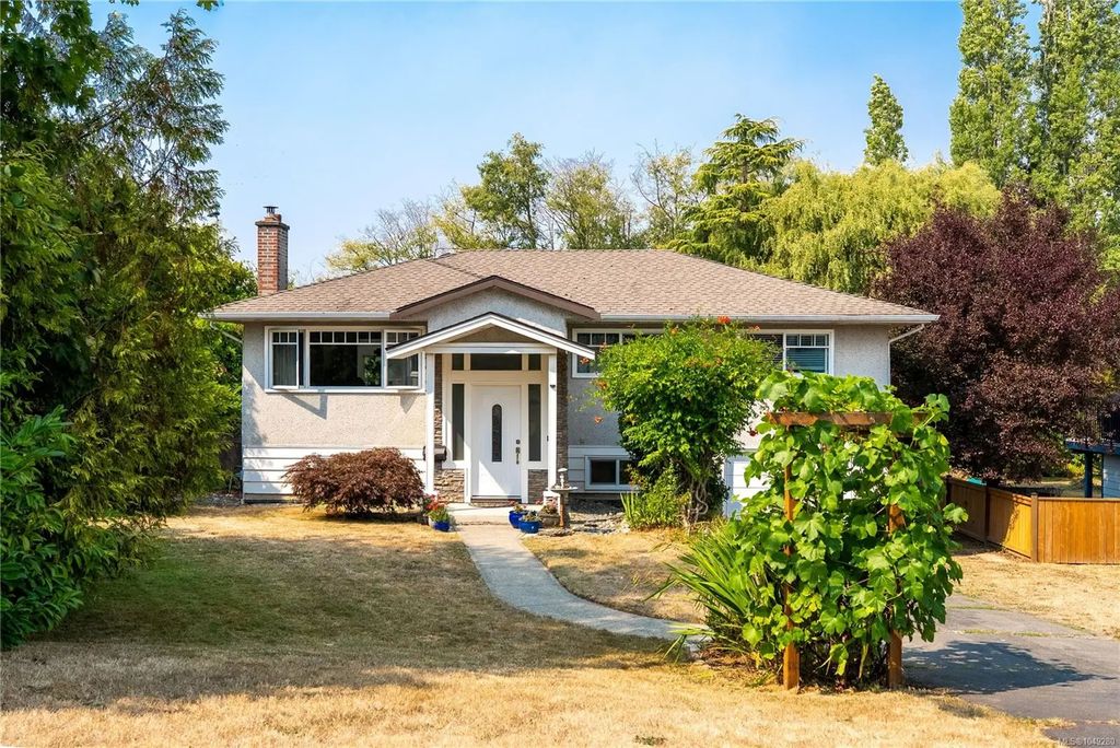 4260 Springridge Cres, Saanich