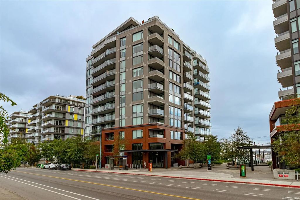 369 Tyee Rd 402, Victoria
