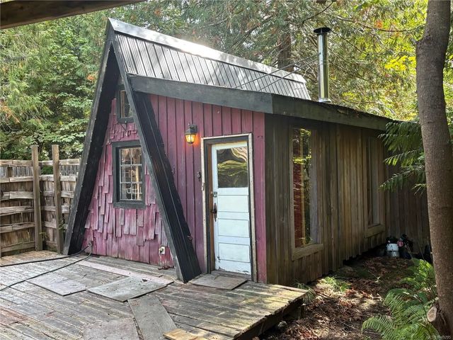 5 of 23 - 215 Head St, Salt Spring, BC