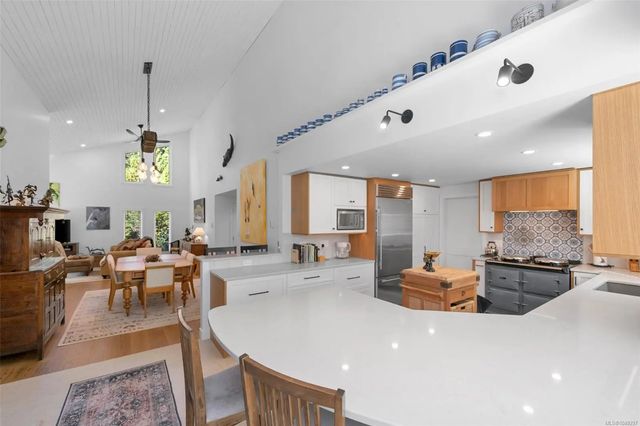 3 of 81 - 10915 Cedar Lane, North Saanich, BC