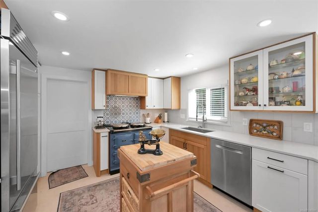 5 of 81 - 10915 Cedar Lane, North Saanich, BC