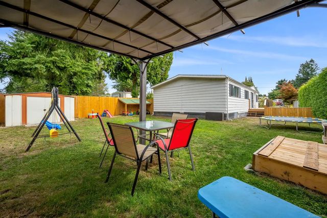 4 of 61 - 1990 4th St E, Courtenay, BC