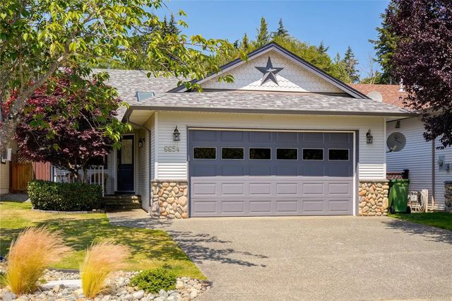 2 of 25 - 6654 Acreman Pl, Sooke, BC