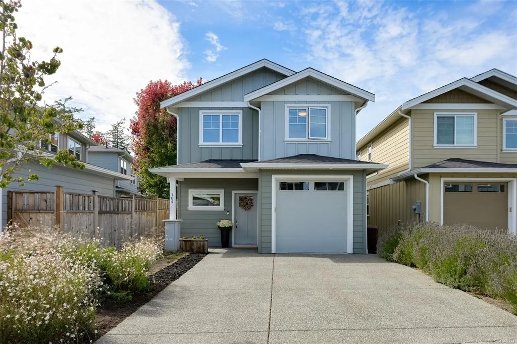 1964 John Rd 104, North Saanich