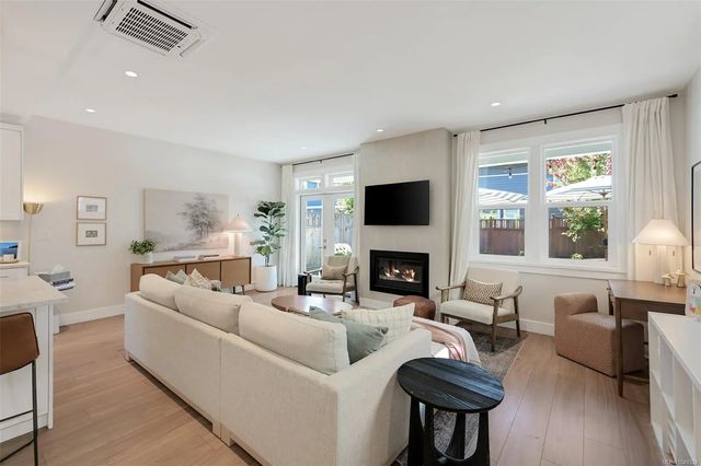 4 of 64 - 1964 John Rd 104, North Saanich, BC